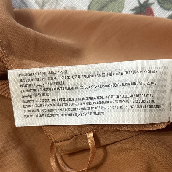 A&F Crinkle Textured One-Shoulder crop Set Top Brown Matching Set Piece Size XL - Picture 10 of 12